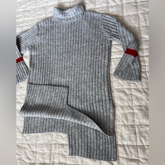 NWT Avantlook Artsy Grey Chunky Rib Knit Asymmetrical Cut Mini Dress / Tunic - S - Picture 2 of 9